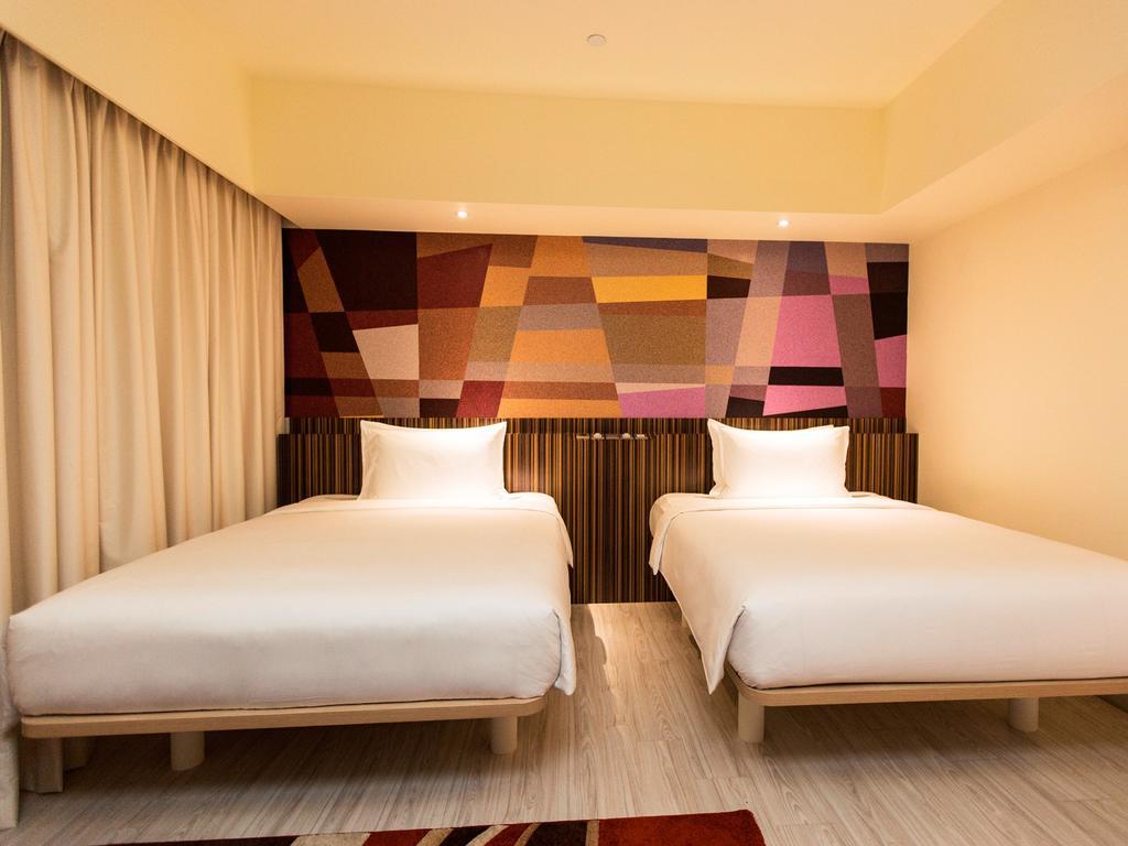 Genting Hotel Jurong Singapore Esterno foto