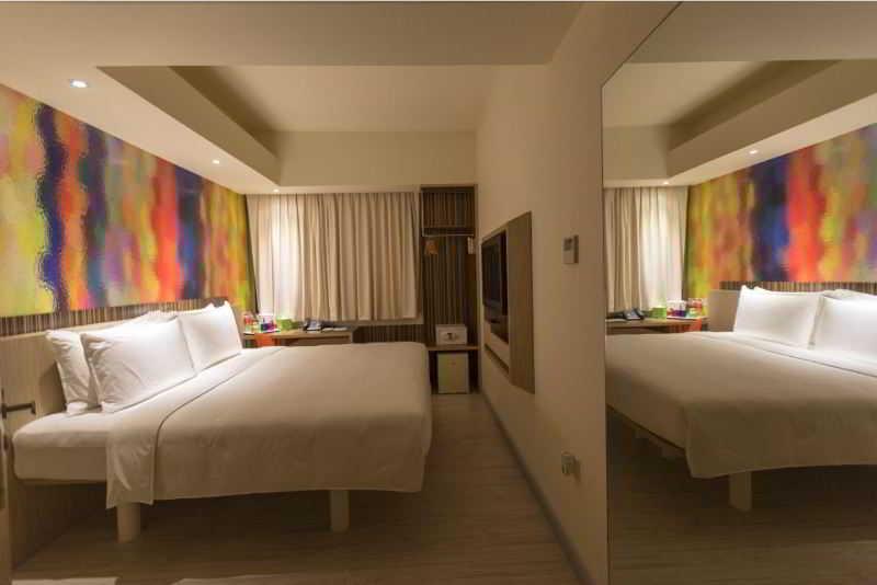Genting Hotel Jurong Singapore Esterno foto