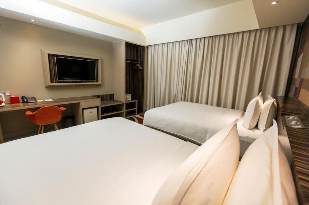 Genting Hotel Jurong Singapore Esterno foto