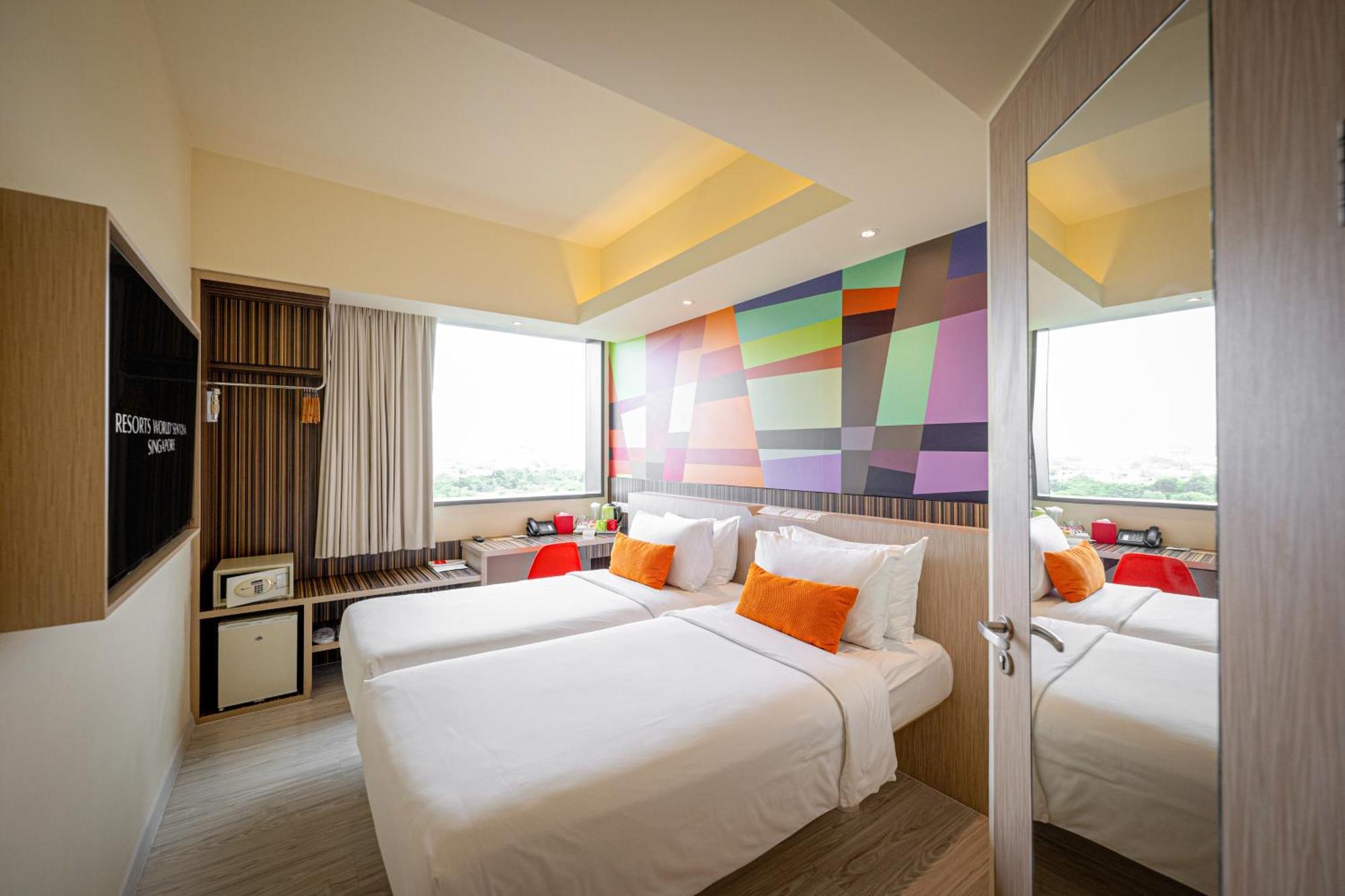 Genting Hotel Jurong Singapore Esterno foto